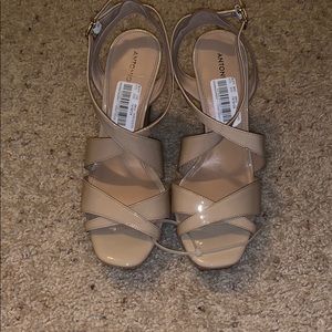 🔴SOLD!!! 🔴ANTONIO MELANI Wedges *NEVER WORN*